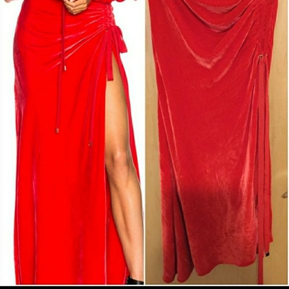 Monse Luxurious Velvet Drawstring Gown - Picture 4 of 8